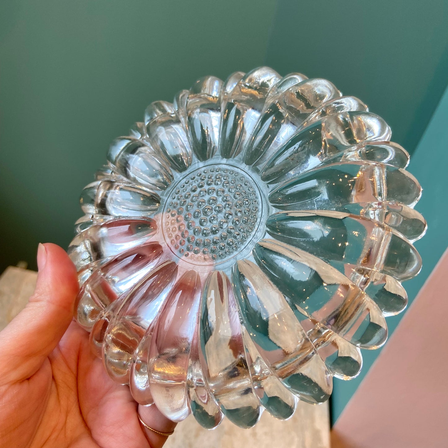 Pair of Vintage Glass Sunflower Nesting Ashtrays/Catchalls