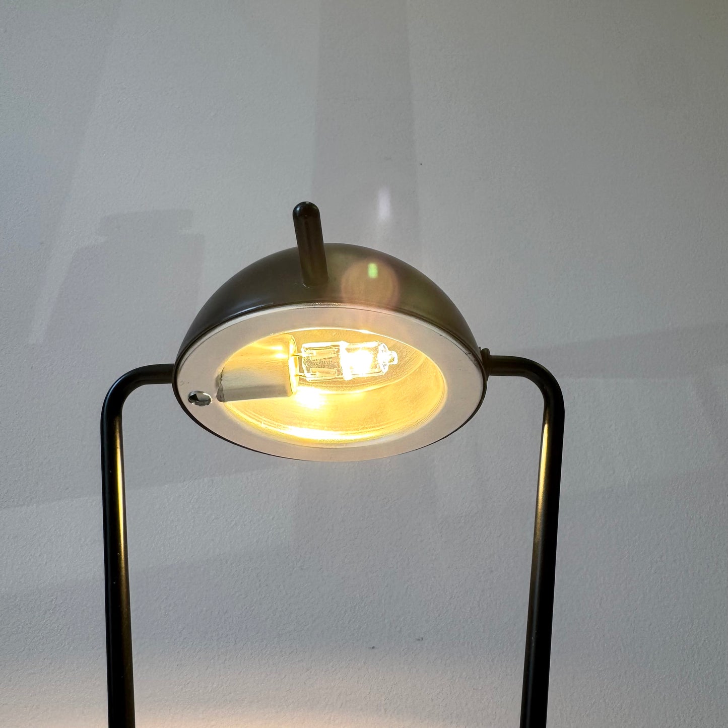 Vintage Postmodern Italian Articulating Black Table Lamp