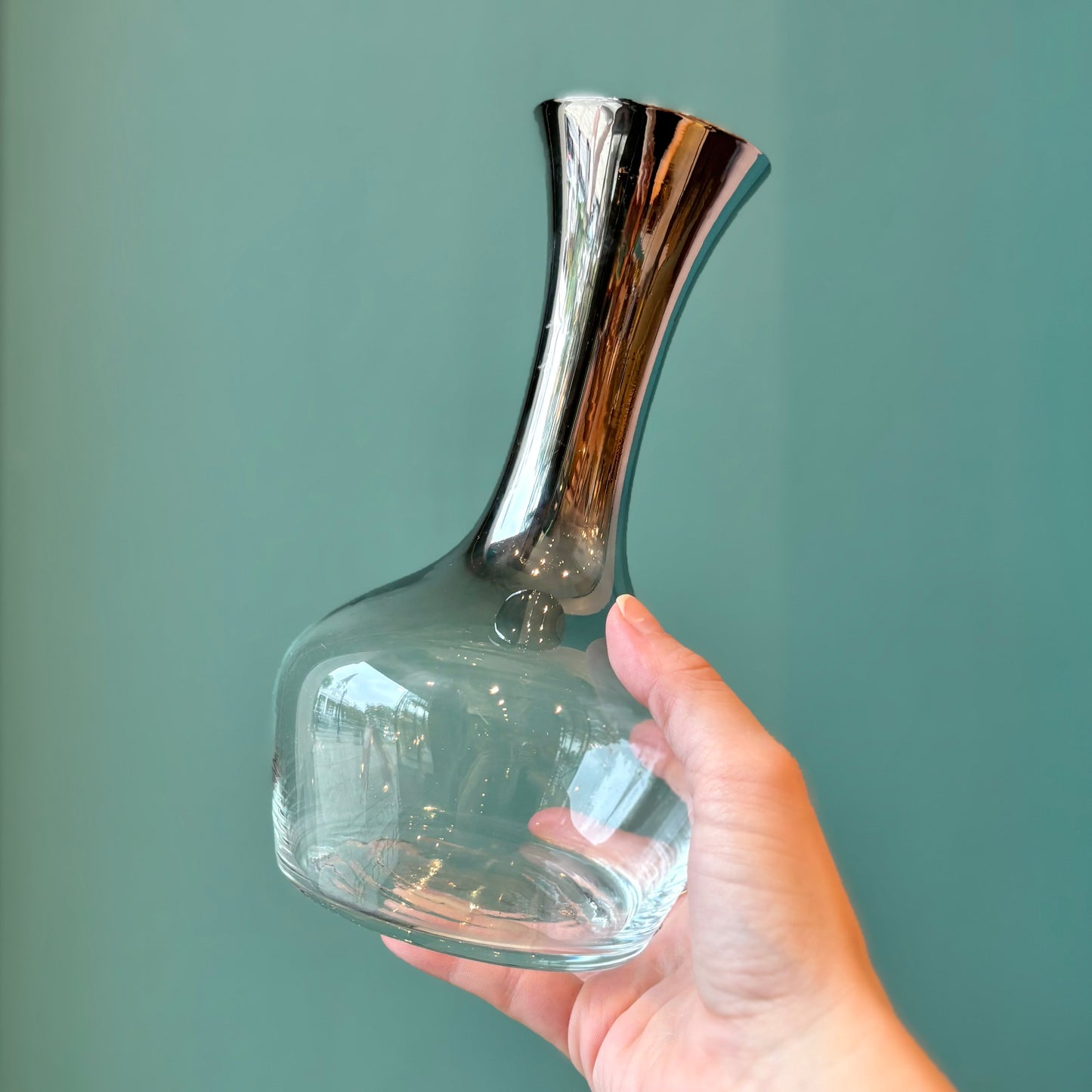 Vintage Dorothy Thorpe Style Glass and Decanter Set