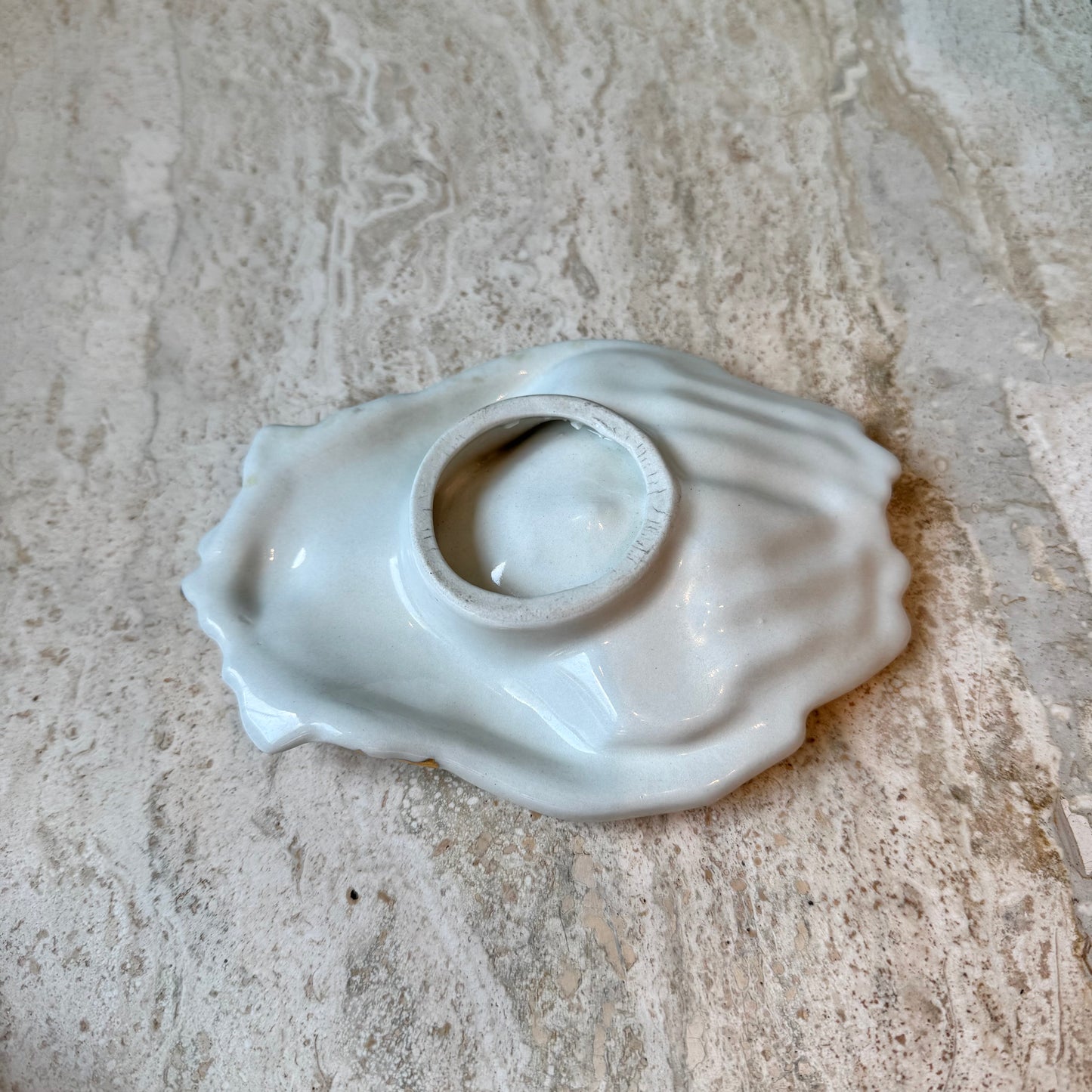 Vintage Ceramic and Gold Leaf Hands Ring/Soap Dish