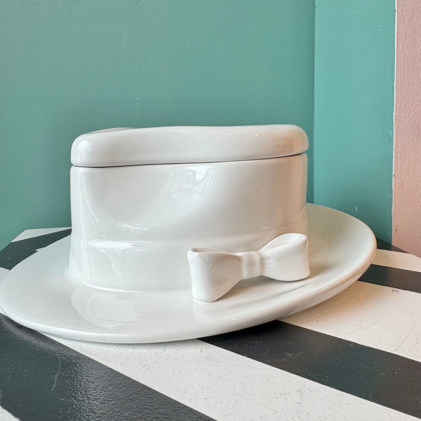 Vintage 1960’s Italian Ceramic Fedora Box by Mancer