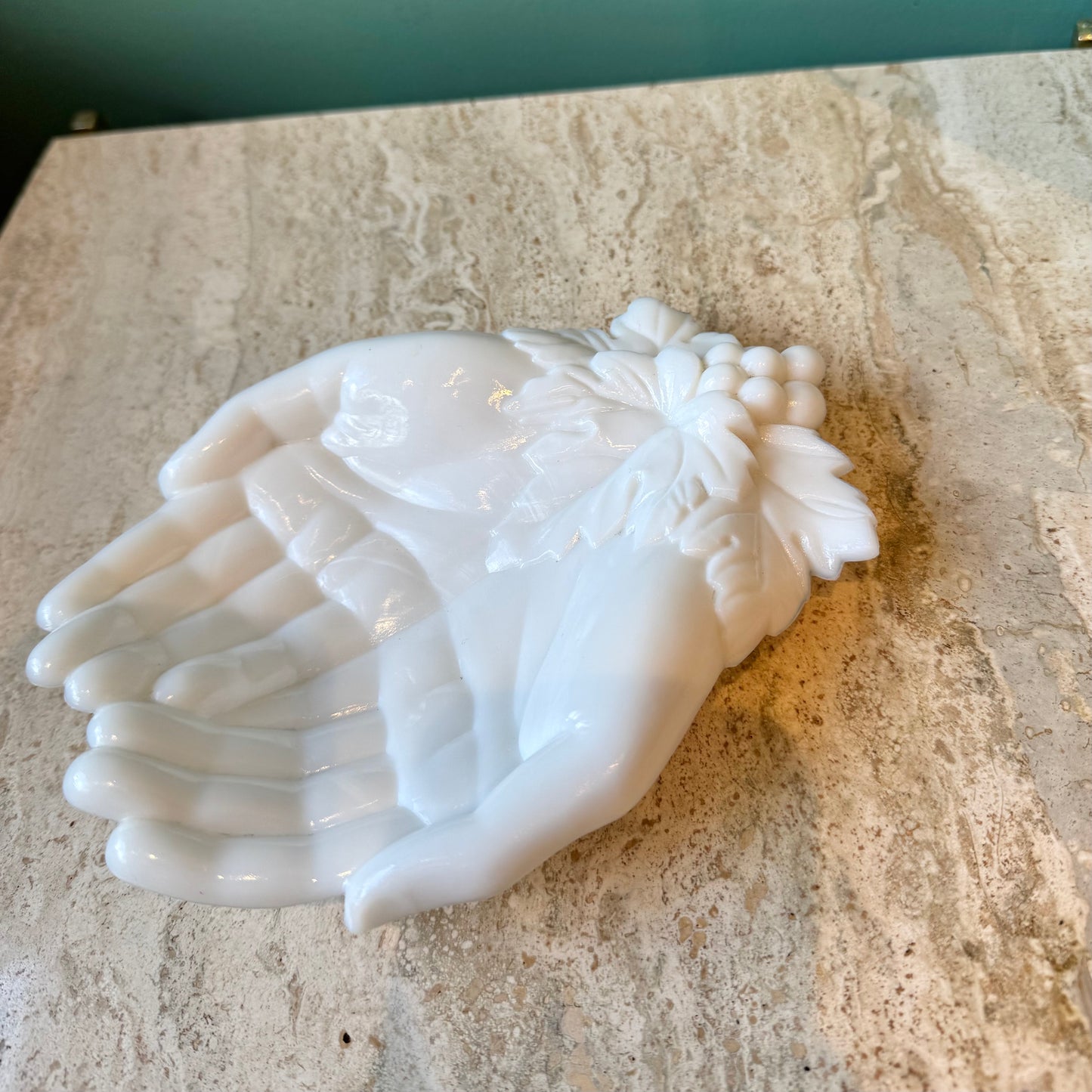 Vintage White Milk Glass Hands Catchall/Soap Dish