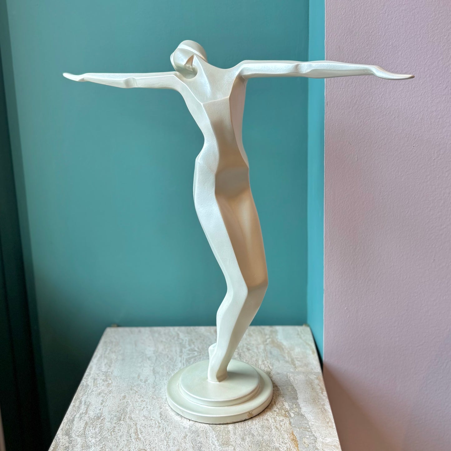 Vintage Art Deco Dramatic Posing Figure Statue