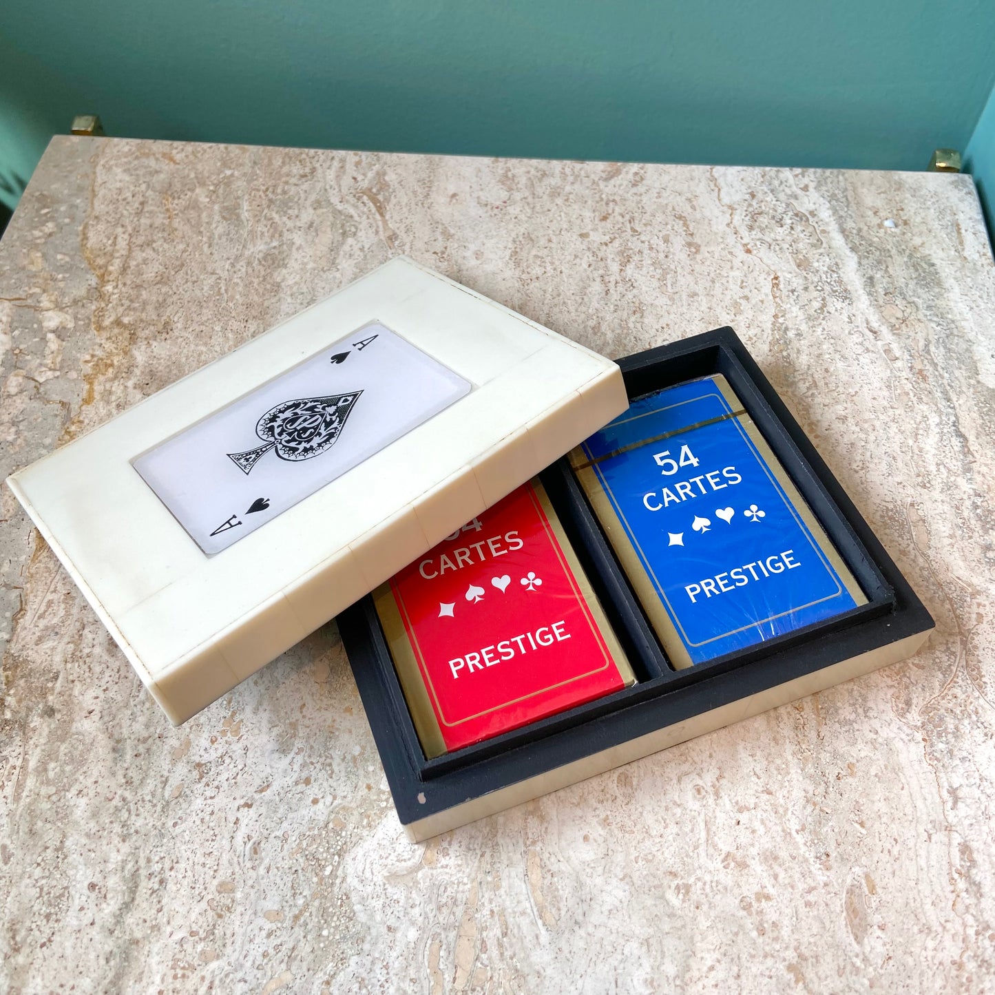 White Resin Ace Box with 2 Deck of Cards