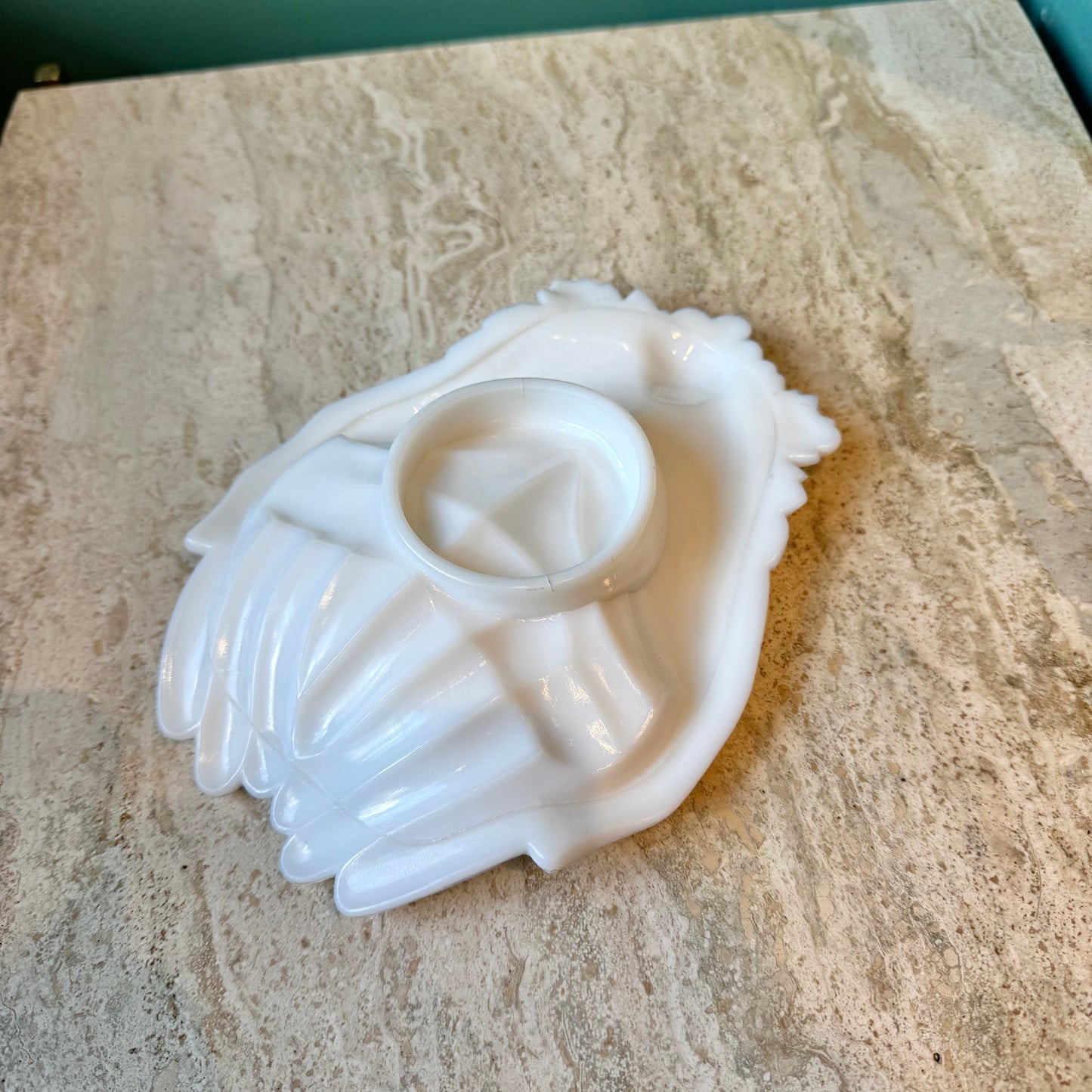 Vintage White Milk Glass Hands Catchall/Soap Dish