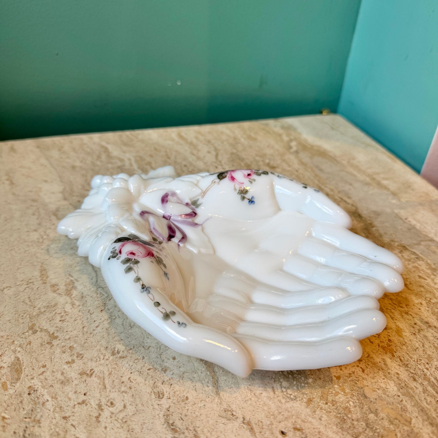 Vintage Milk Glass Hands Catchall/Soap Dish