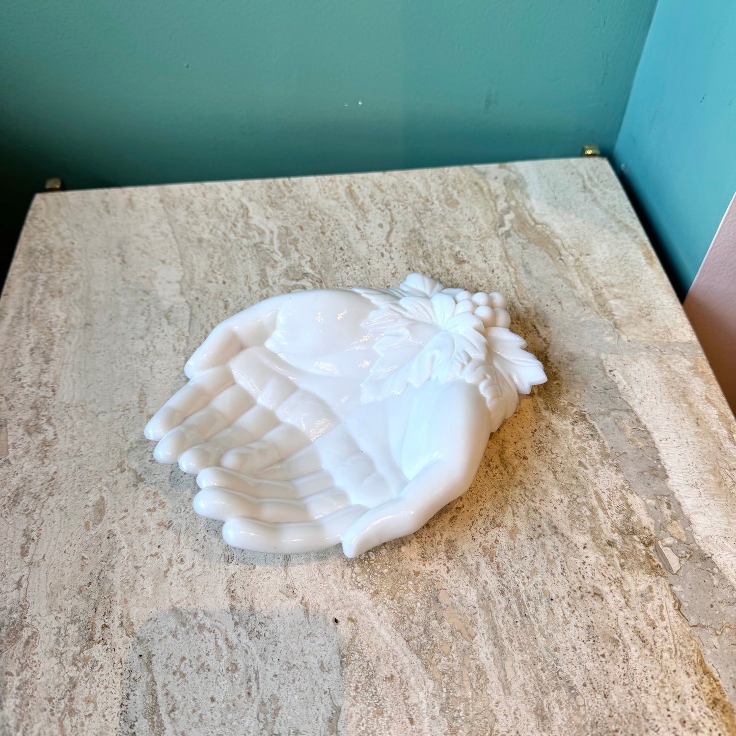 Vintage White Milk Glass Hands Catchall/Soap Dish