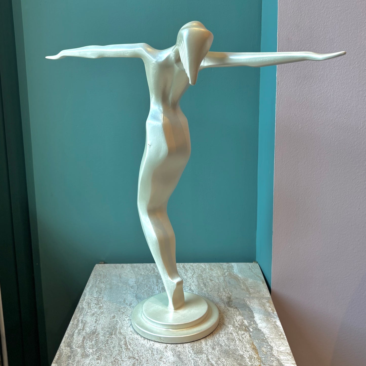Vintage Art Deco Dramatic Posing Figure Statue