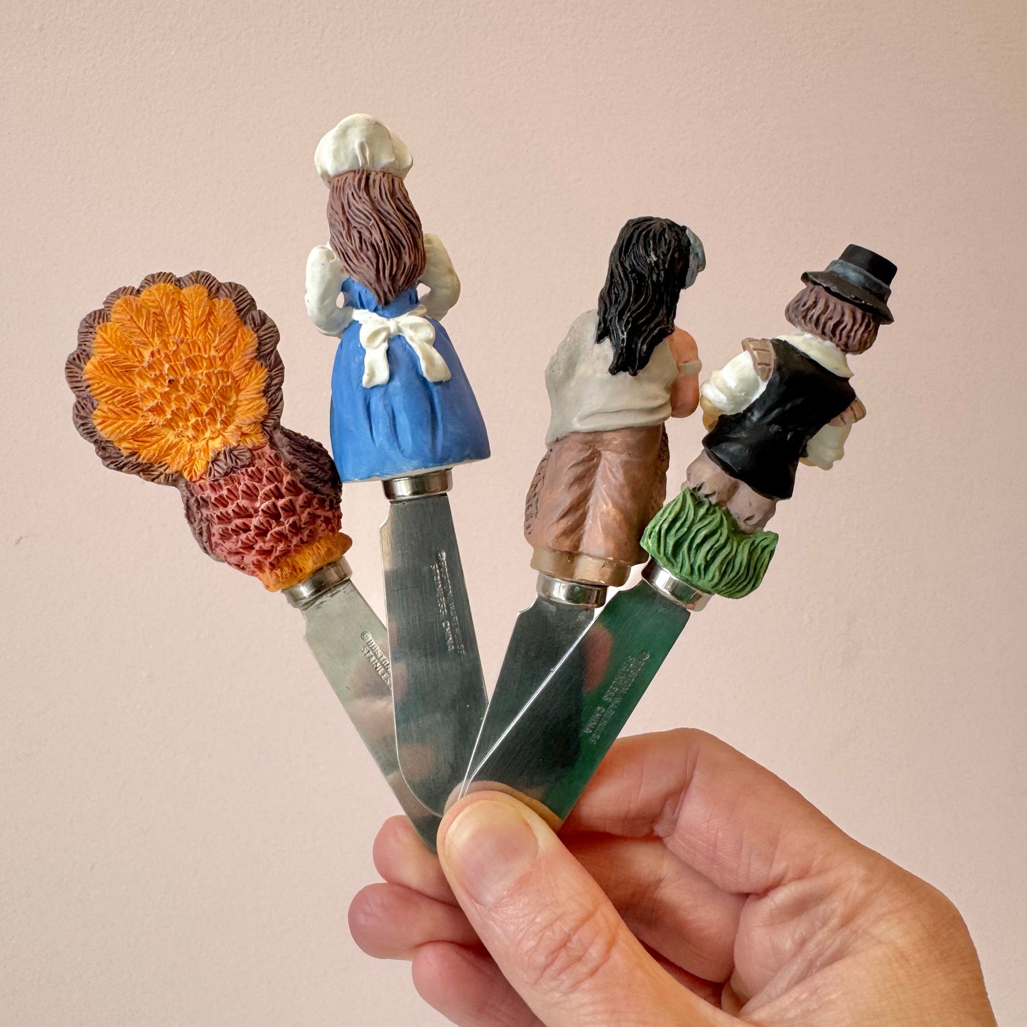 Set of 4 Vintage Thanksgiving Themed Cheese Knives
