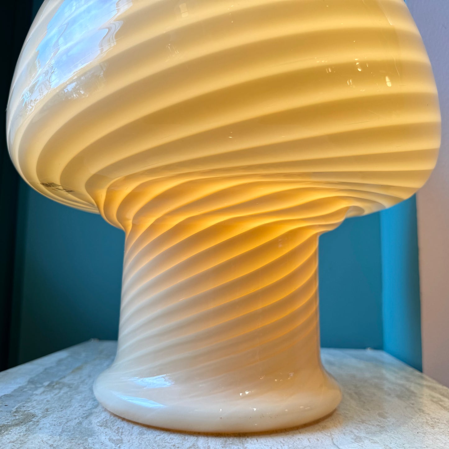 Vintage Pale Yellow Vetri Murano Glass Mushroom Lamp