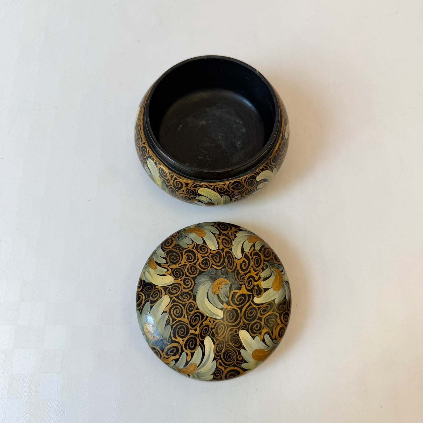 Vintage Hand Painted Lacquer Gold Swirl Floral Trinket Box