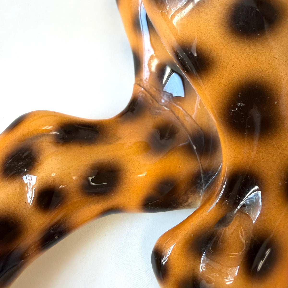 Vintage Mid-Century Ceramic Fighting Leopards Sculpture (as is)