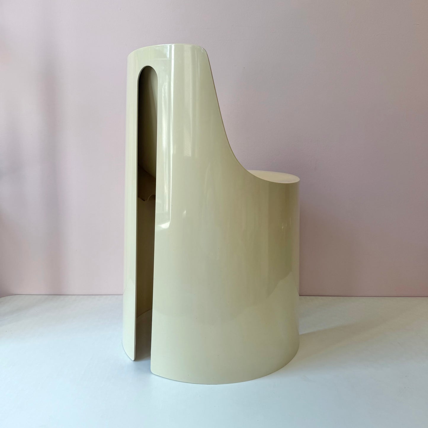 Vintage 1970's "UMBO" Cream Plastic Stacking Chair by Kay Leroy Ruggles
