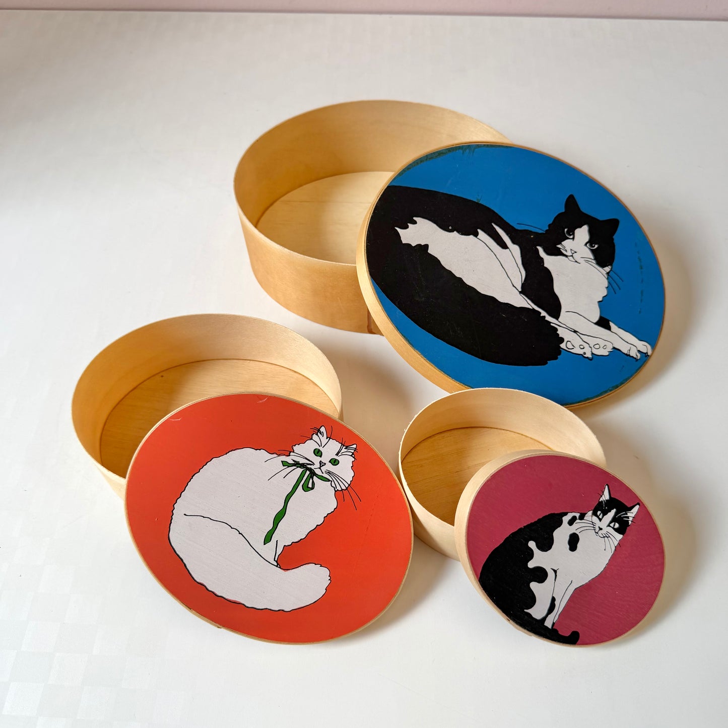 Set of 3 Vintage Wooden Cat Illustration Nesting Shaker Boxes