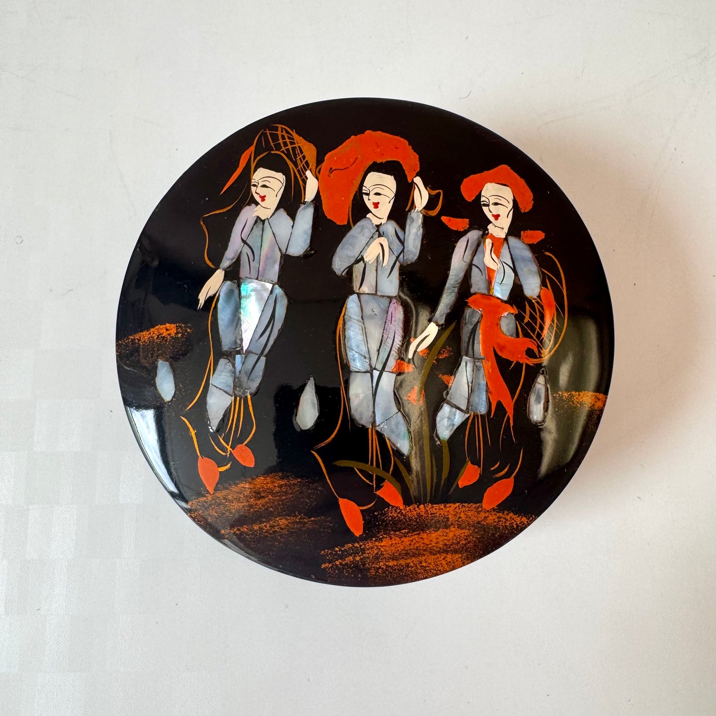 Vintage Asian Lacquer Box with Mother of Pearl Figural Inlay (as is)