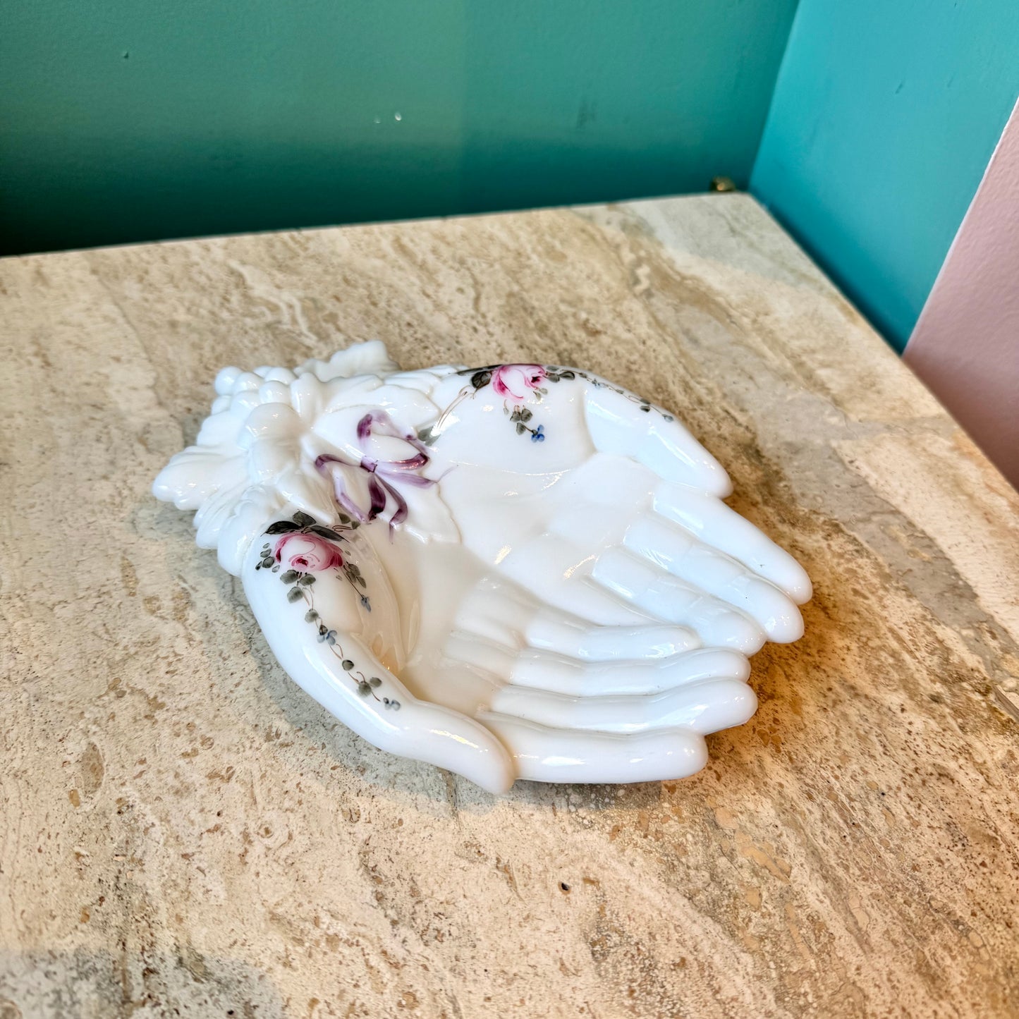 Vintage Milk Glass Hands Catchall/Soap Dish
