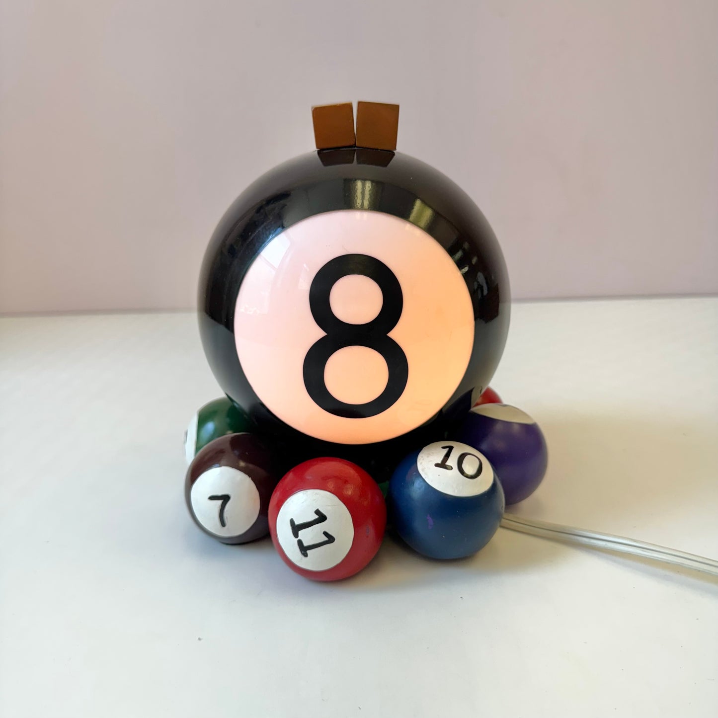 Vintage Billiard 8 Ball Table Lamp