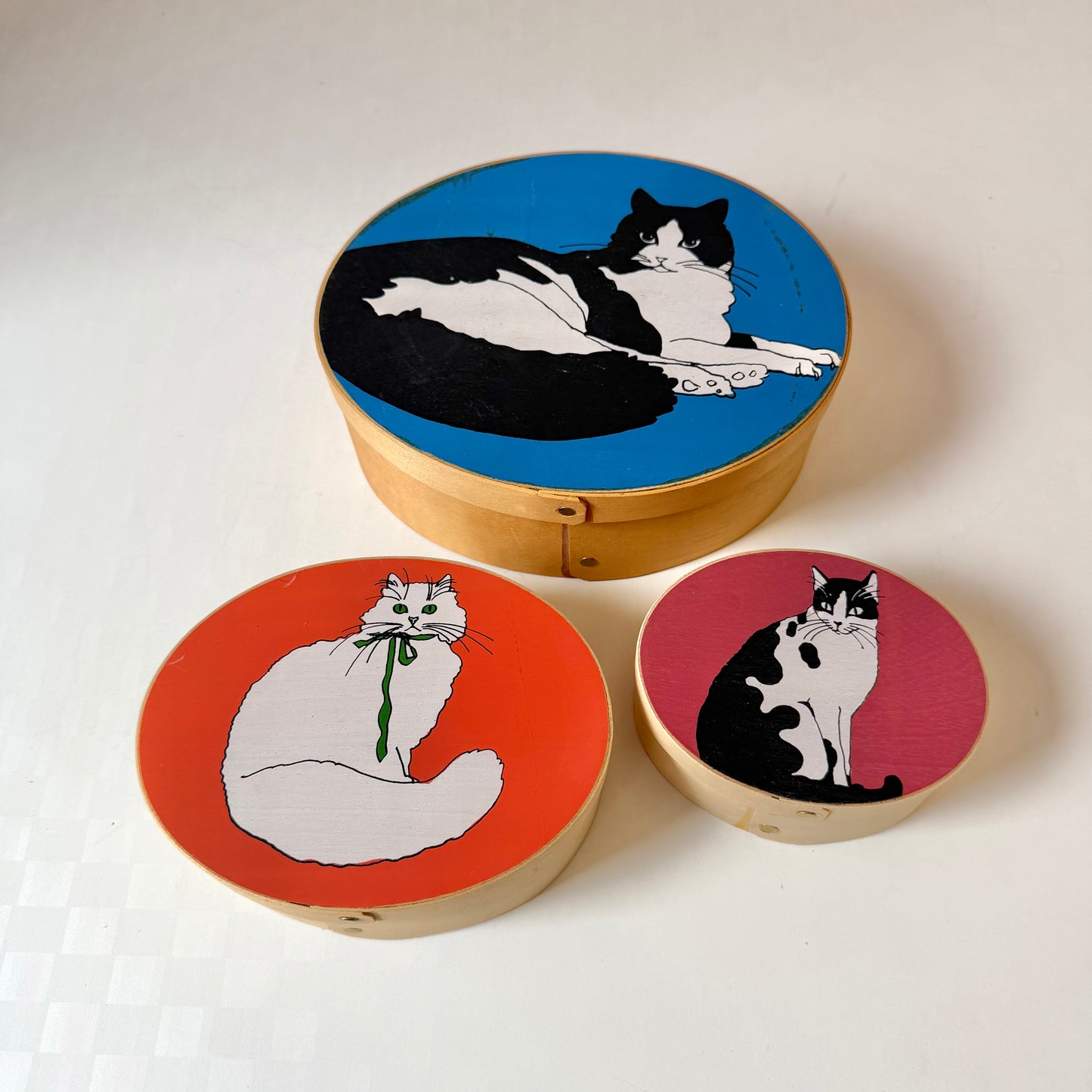 Set of 3 Vintage Wooden Cat Illustration Nesting Shaker Boxes