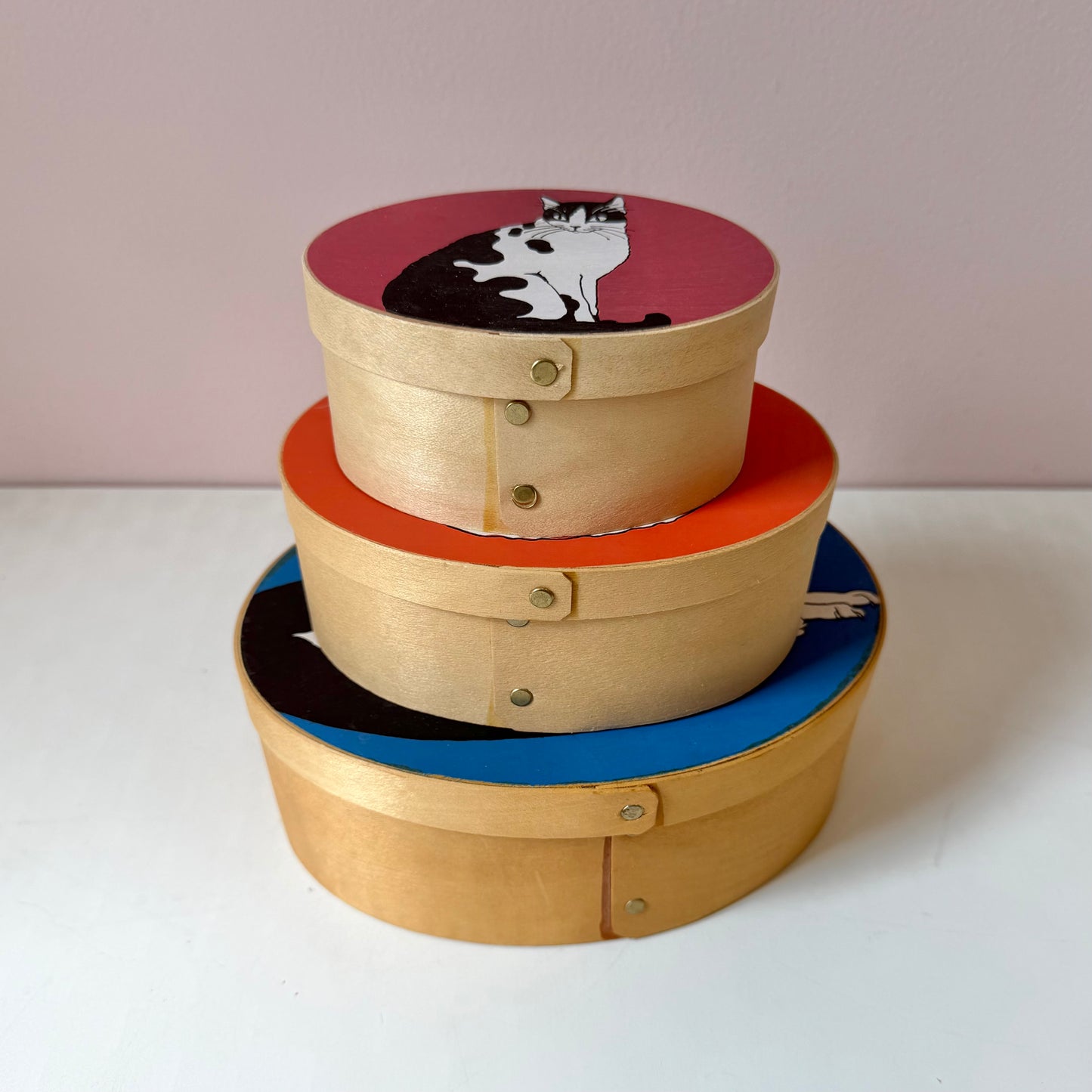 Set of 3 Vintage Wooden Cat Illustration Nesting Shaker Boxes