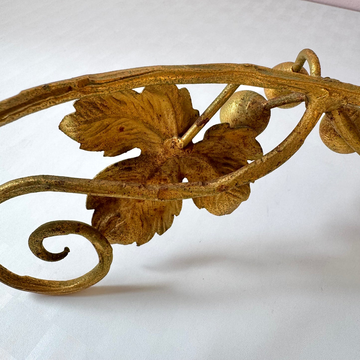 Vintage Gold Gilt Metal Ivy Leaf Bottle Holder