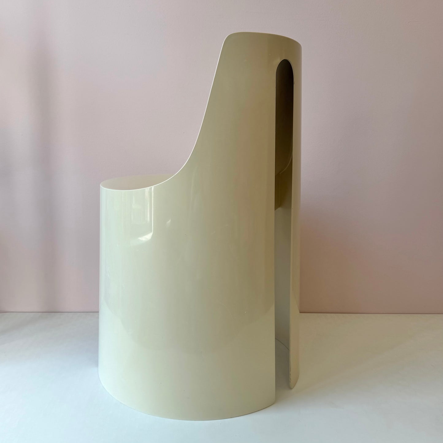 Vintage 1970's "UMBO" Cream Plastic Stacking Chair by Kay Leroy Ruggles