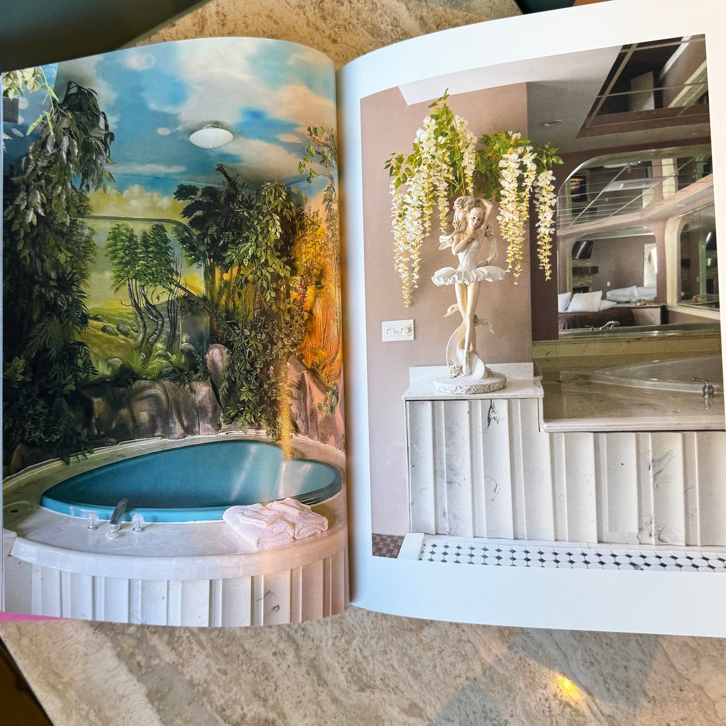 Hotel Kitsch Book: A Pretty Cool Tour of America's Fantasy Getaways