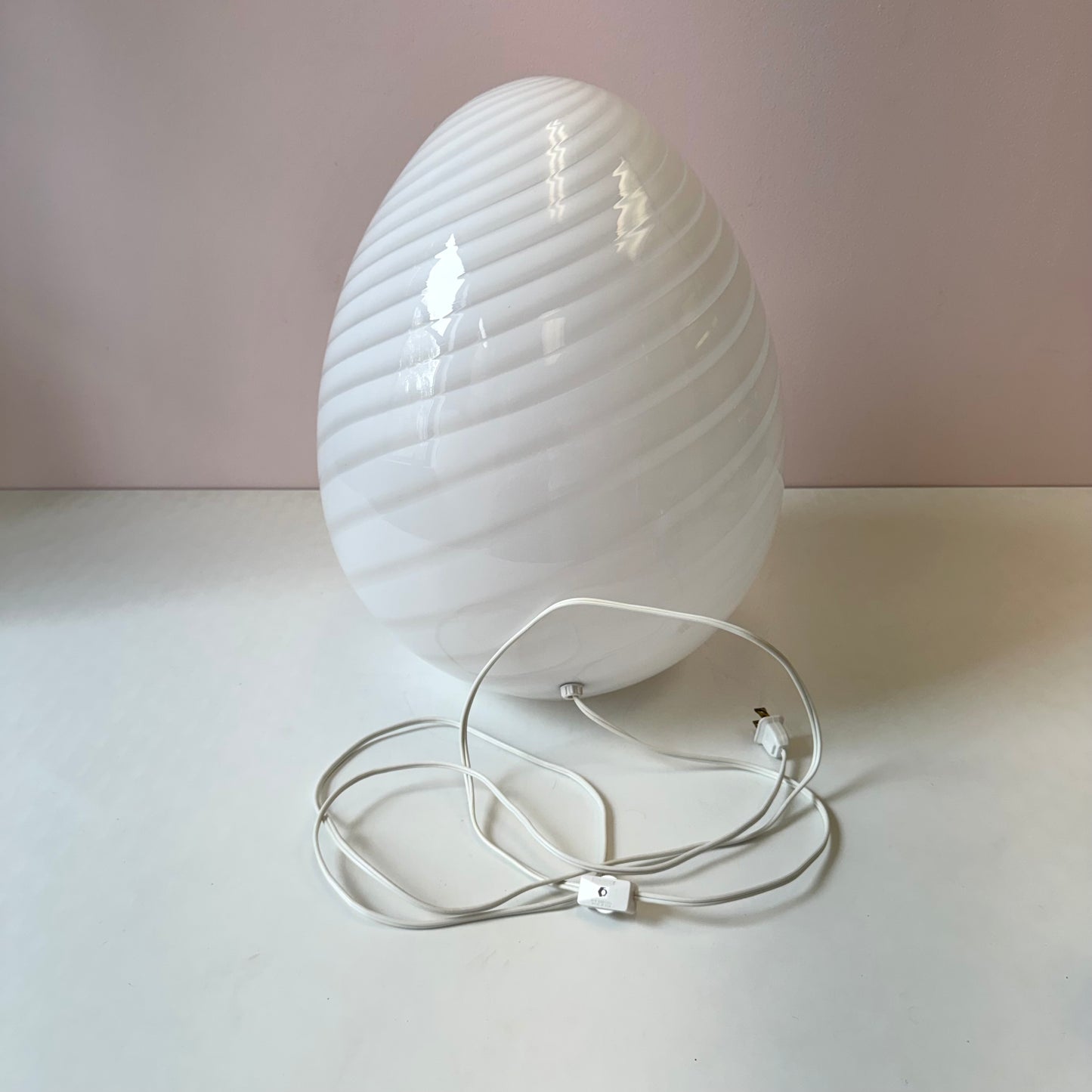 Vintage Large Vetri Murano Glass Egg Lamp