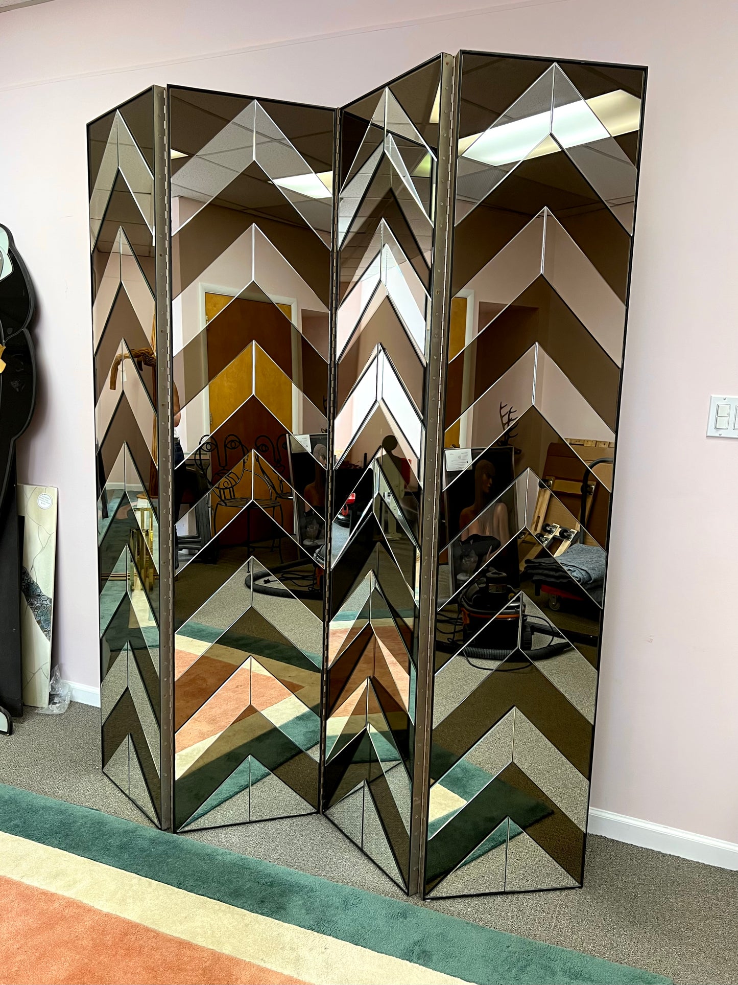 Vintage 4 Panel Chevron Mirrored Screen/Room Divider