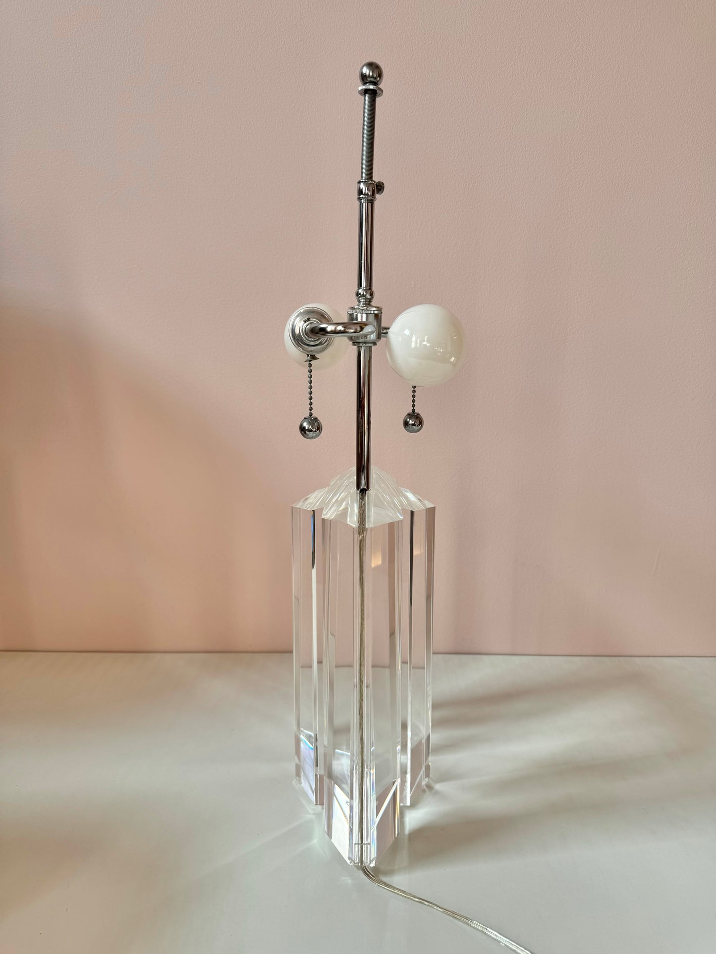 Vintage Lucite Diamond Block Lamp by Les Prismatiques/item
