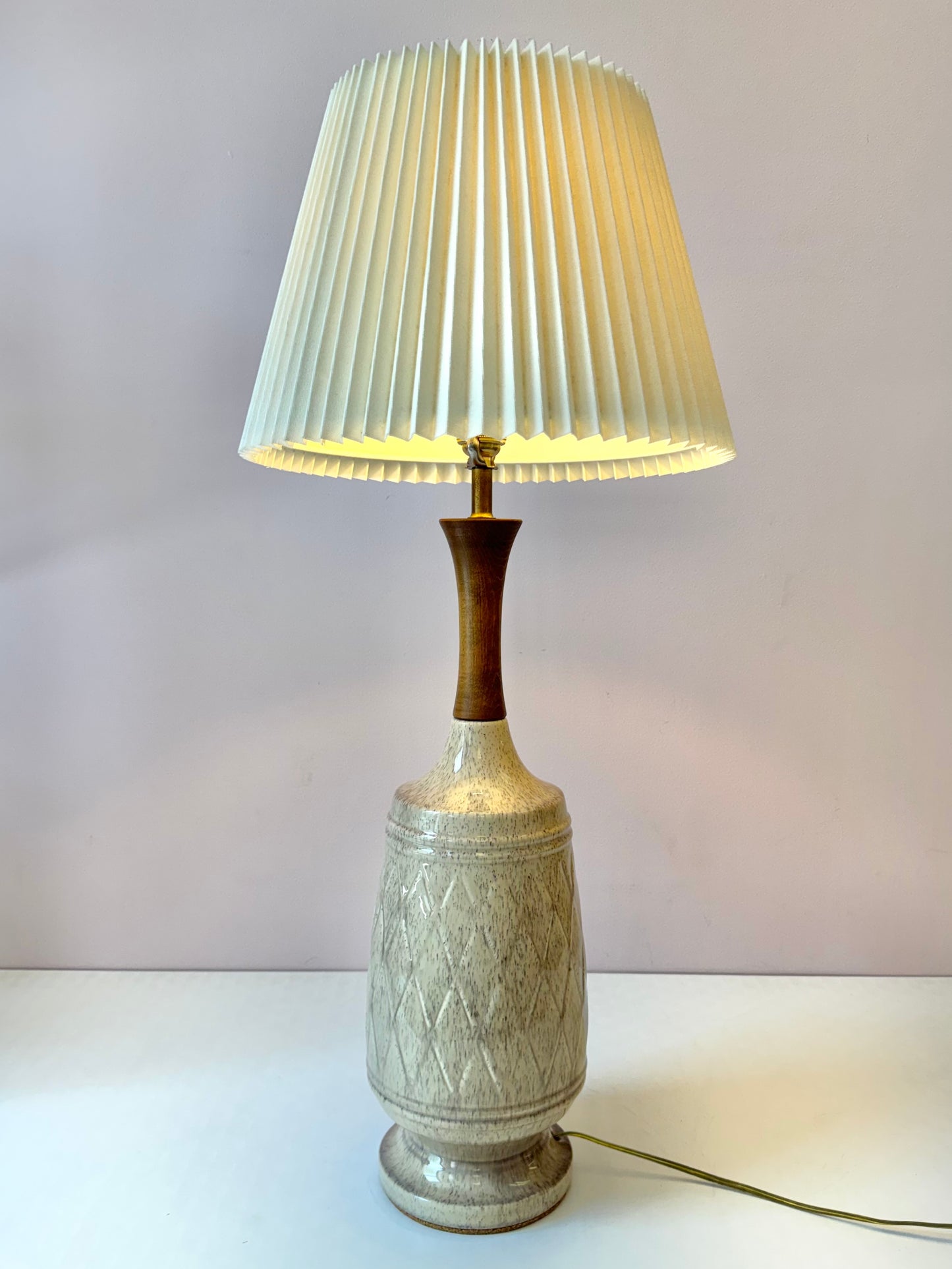 Vintage Mid-Century Ceramic and Walnut Lamp w/shade