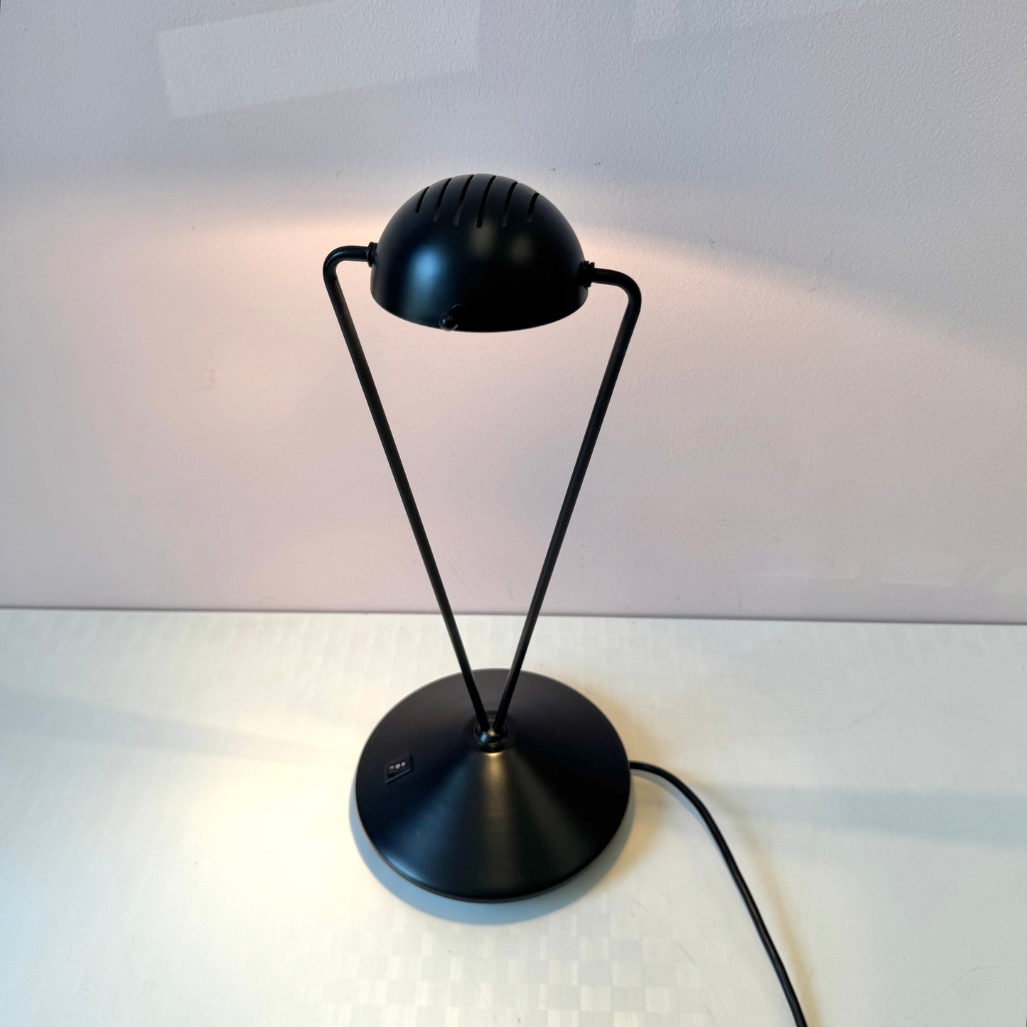 Vintage Postmodern Italian Articulating Black Table Lamp