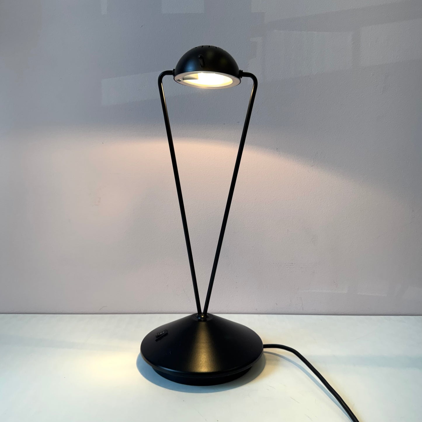 Vintage Postmodern Italian Articulating Black Table Lamp