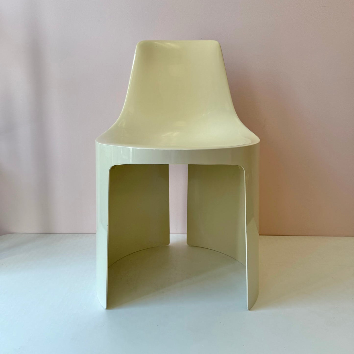 Vintage 1970's "UMBO" Cream Plastic Stacking Chair by Kay Leroy Ruggles
