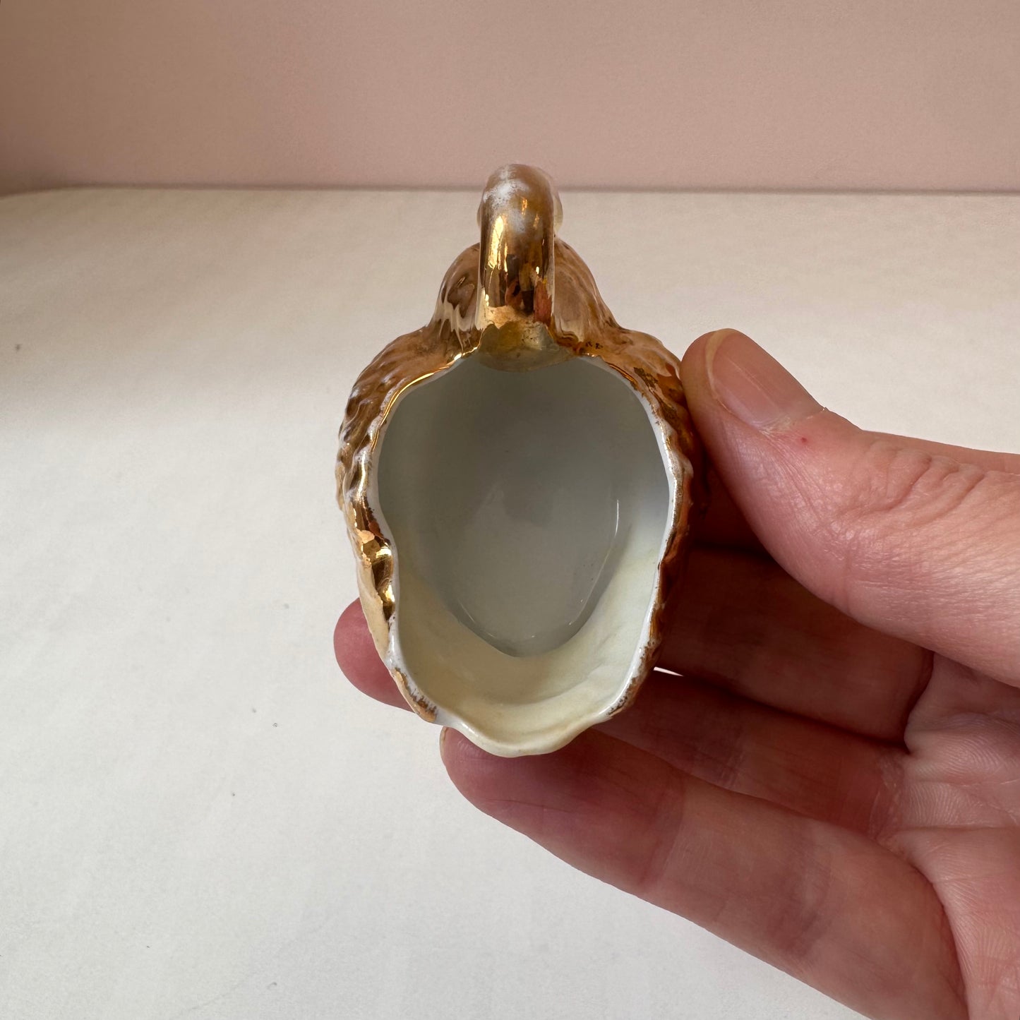 Vintage Gold Ceramic Swan Ring Holder