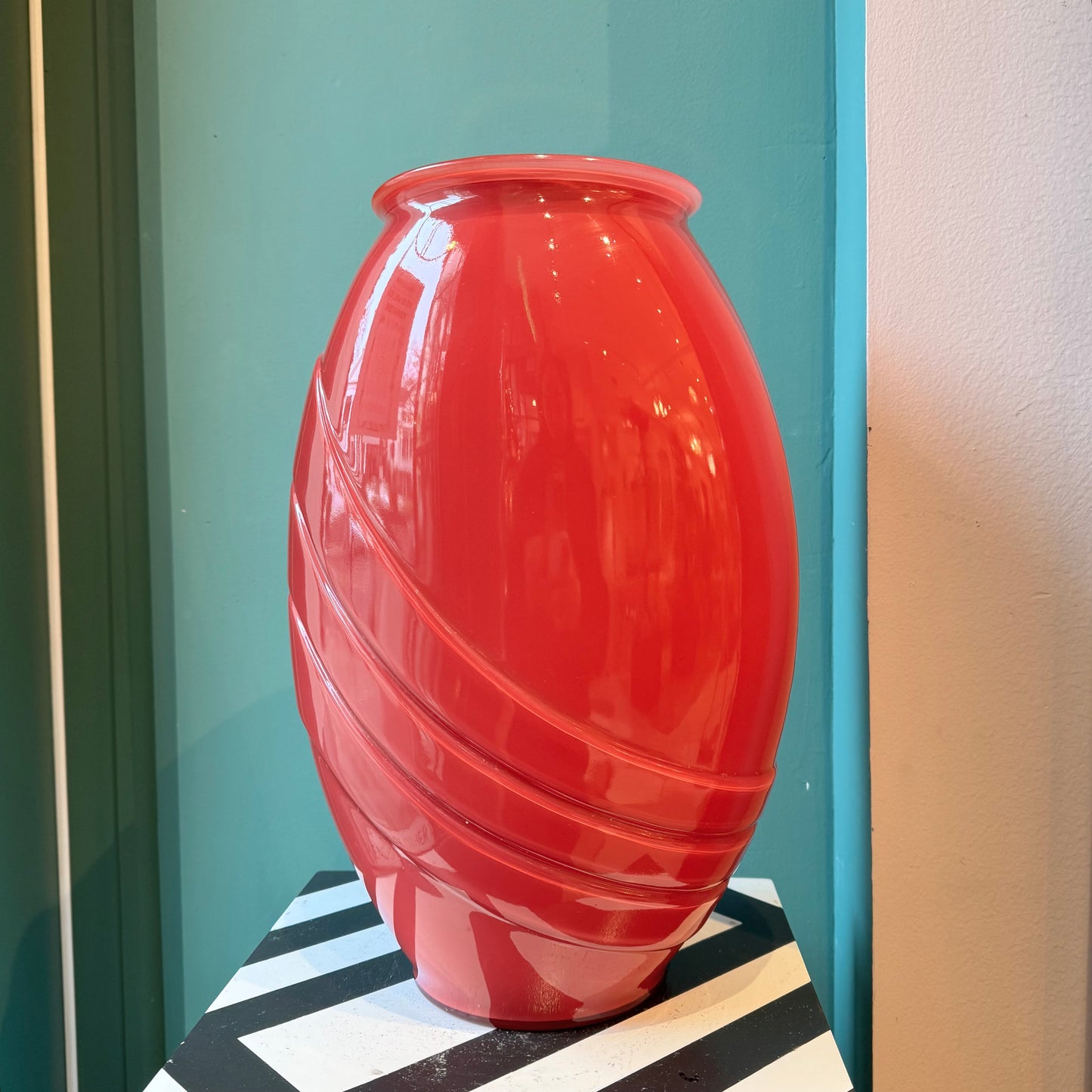 Large Vintage Deco Style Ruby Glass Vase
