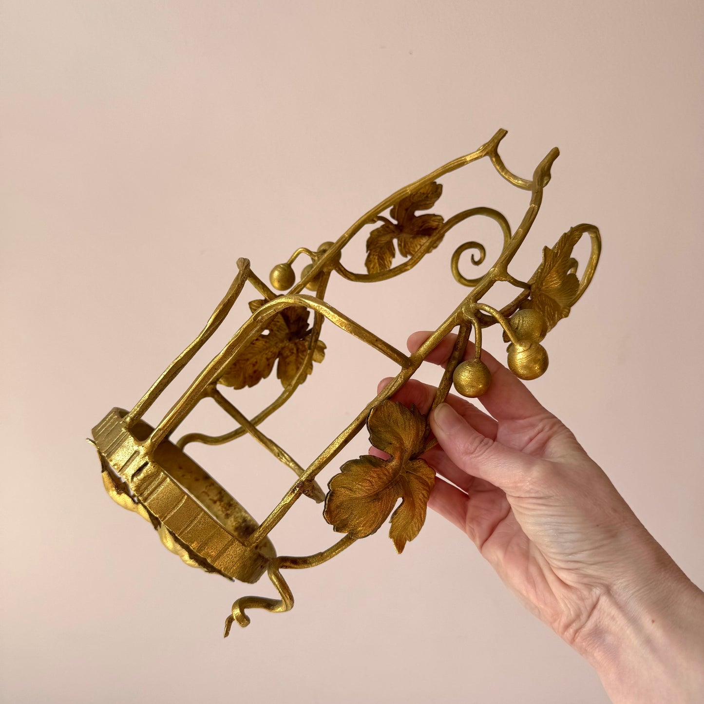 Vintage Gold Gilt Metal Ivy Leaf Bottle Holder