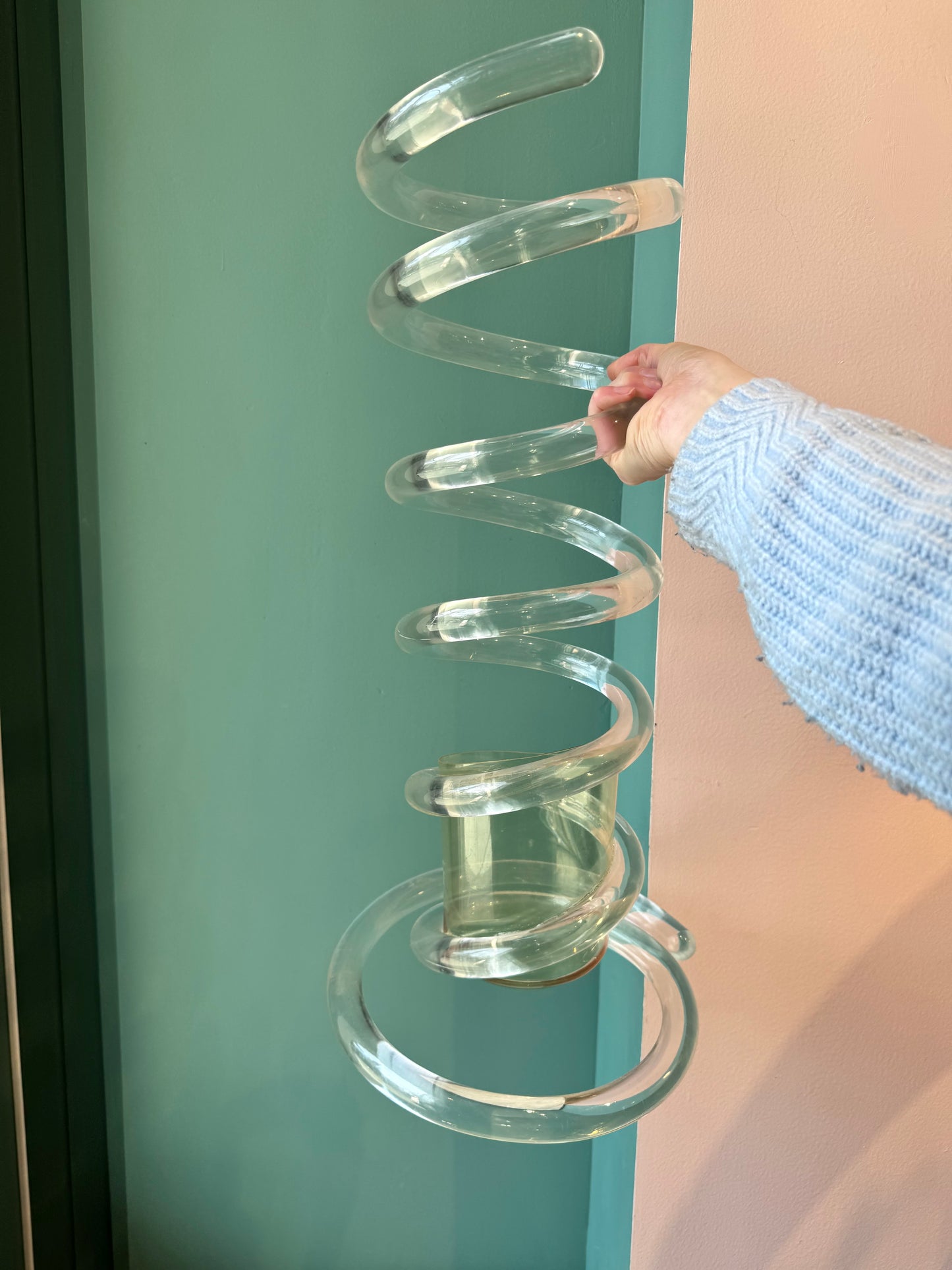 Mid Century Spiral Lucite Umbrella Stand by Dorothy Thorpe (as is)