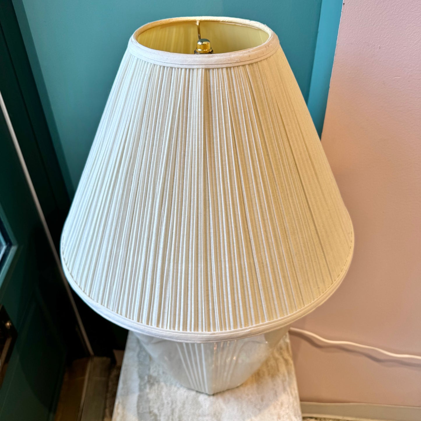 Vintage Opalescent Hollywood Regency Style Lamp
