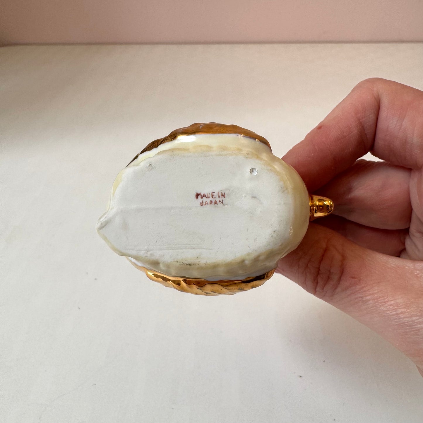 Vintage Gold Ceramic Swan Ring Holder