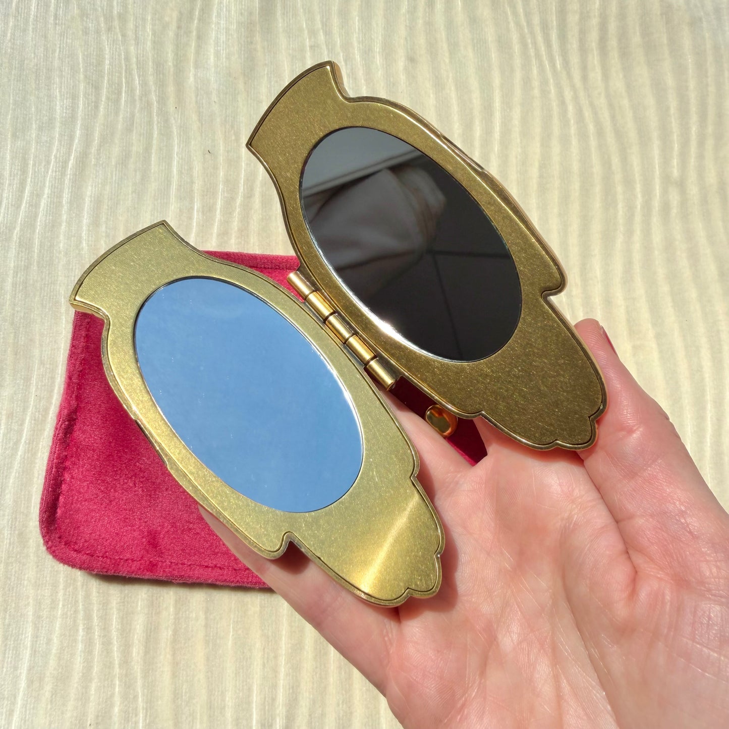 Handheld Compact Hand Mirror