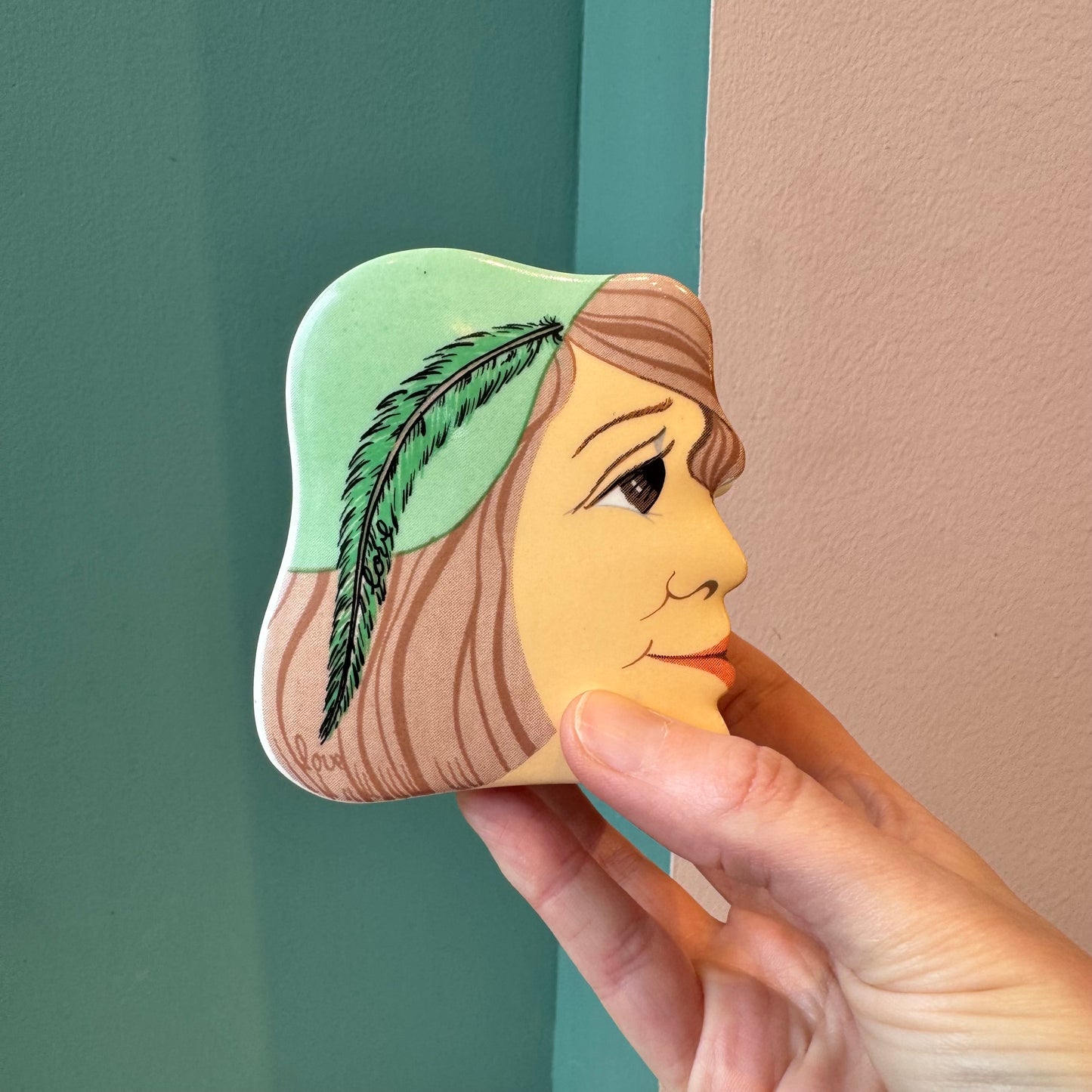 Vintage Pair of 1978 Maid Marian & Robin Hood Kissing Trinket Boxes