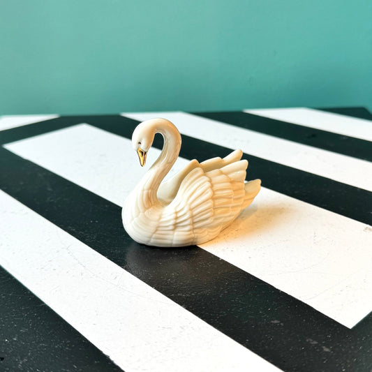 Vintage Porcelain Lenox Swan Figurine/Card Holder