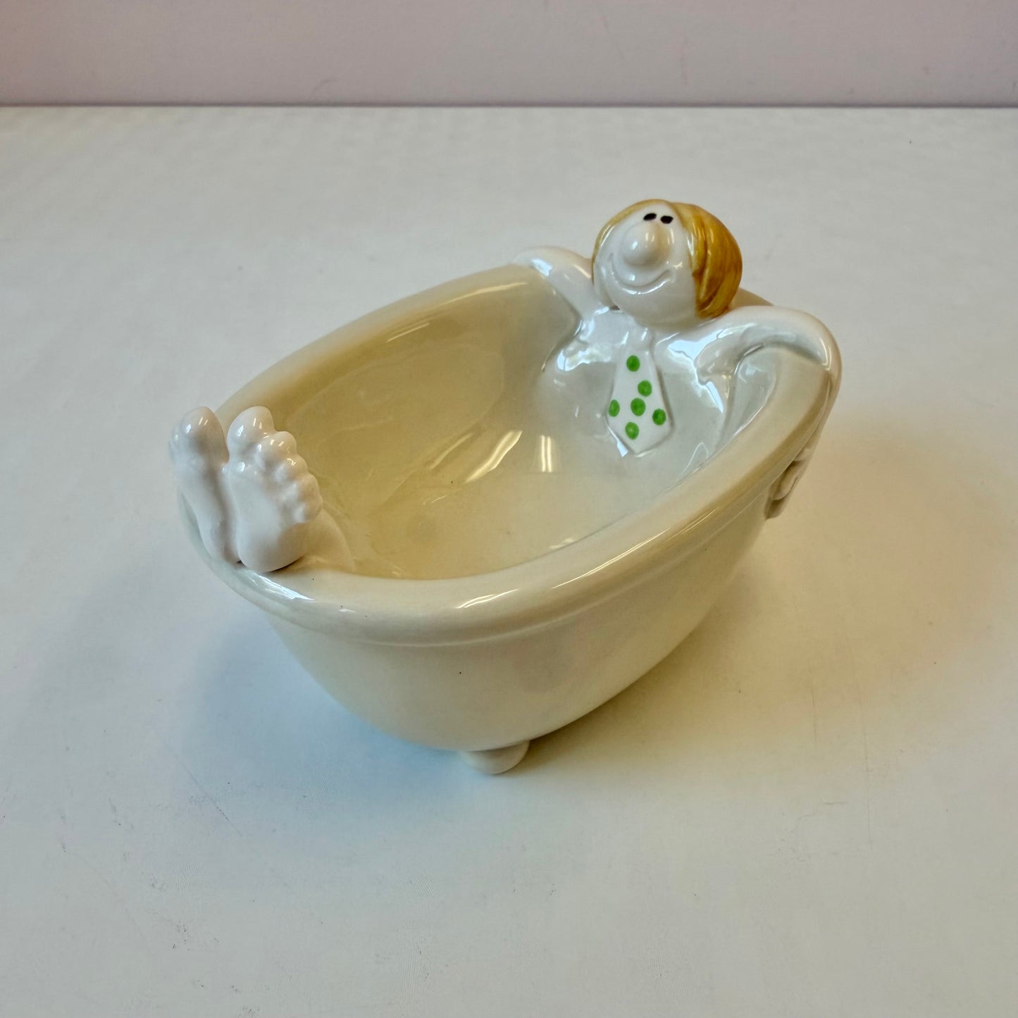 Vintage Fitz & Floyd Ceramic Bathtub Soap Dish