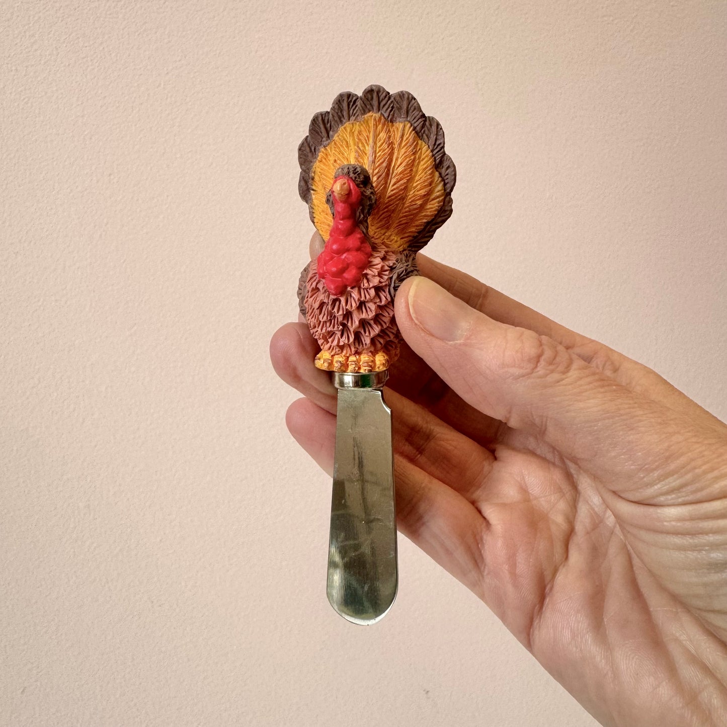Set of 4 Vintage Thanksgiving Themed Cheese Knives