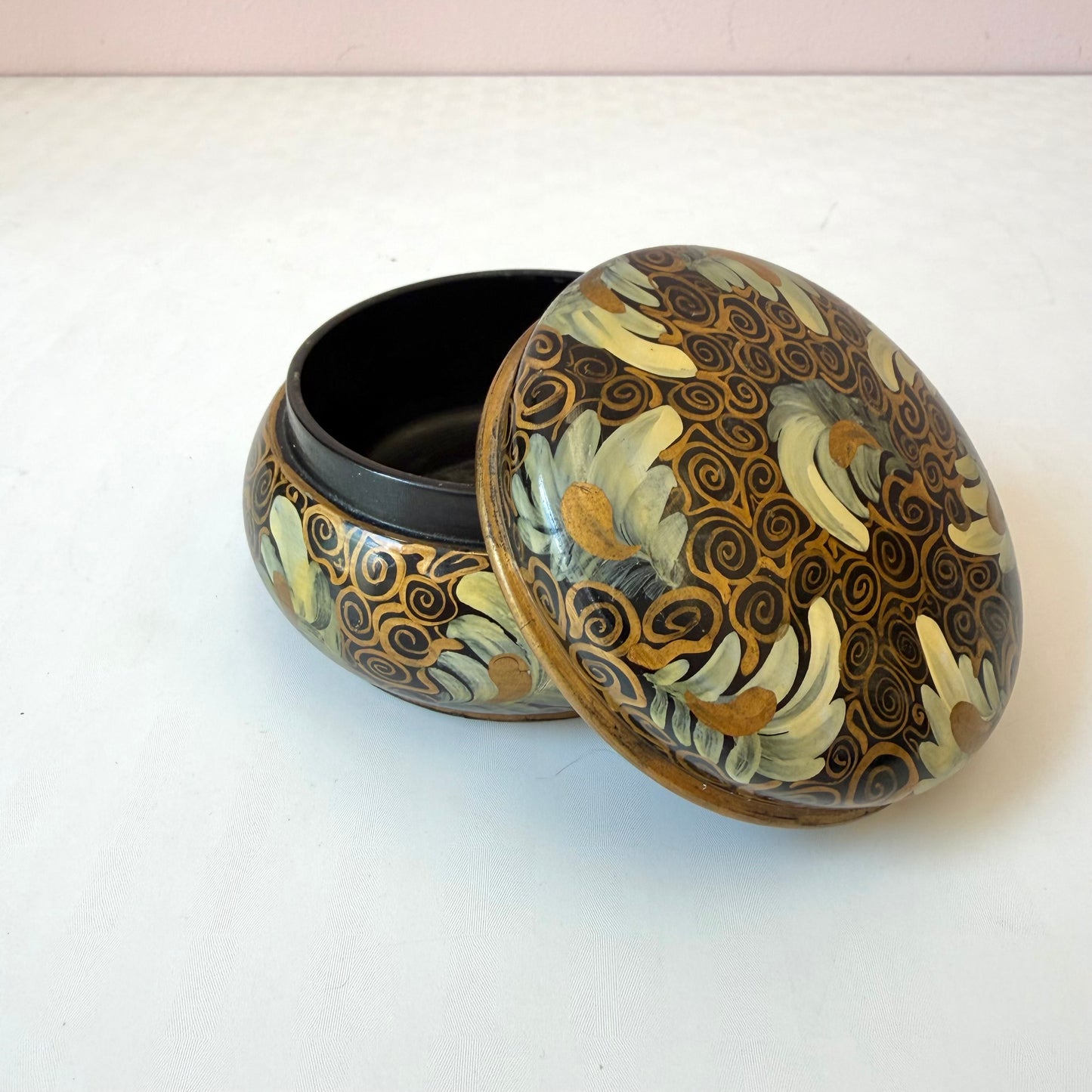 Vintage Hand Painted Lacquer Gold Swirl Floral Trinket Box