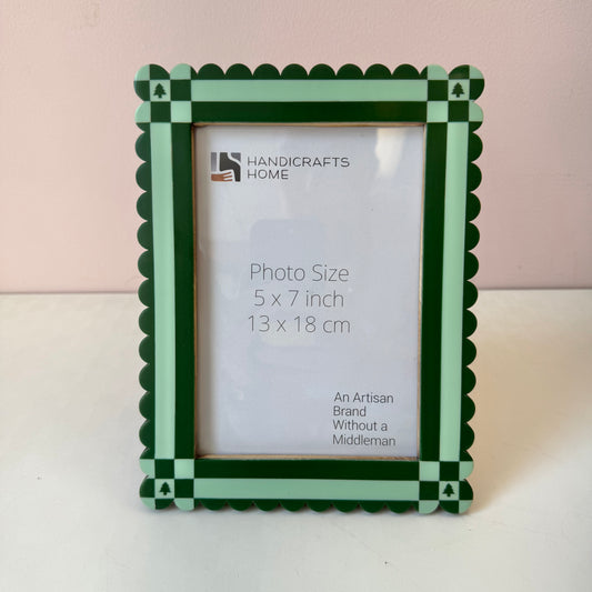 Green Resin Inlay Picture Frame: 5"x7"