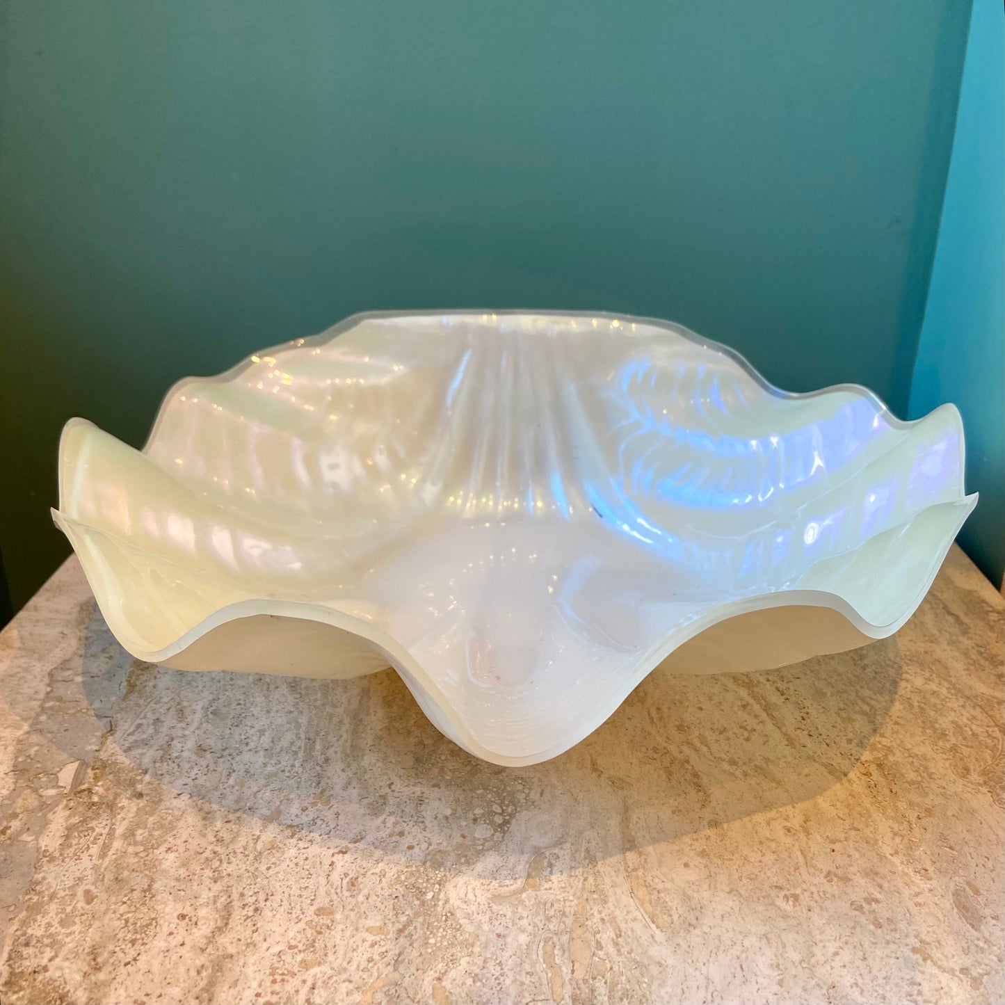 Vintage Pearlescent Lucite Clam Shell Bowl