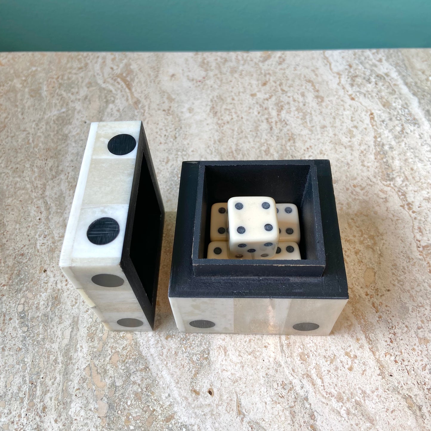 White Resin Dice Box with 5 Dice