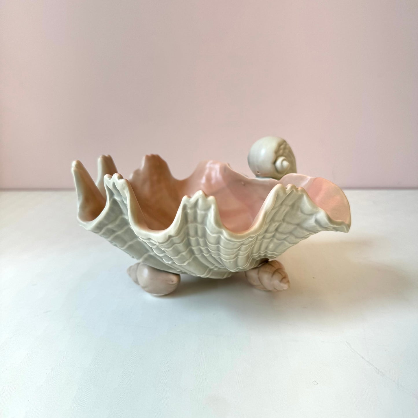 Vintage Fitz and Floyd Ceramic Footed Shell Dish