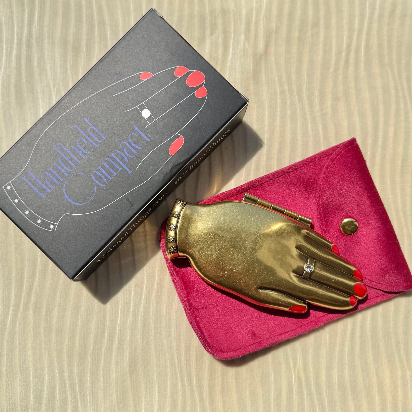 Handheld Compact Hand Mirror